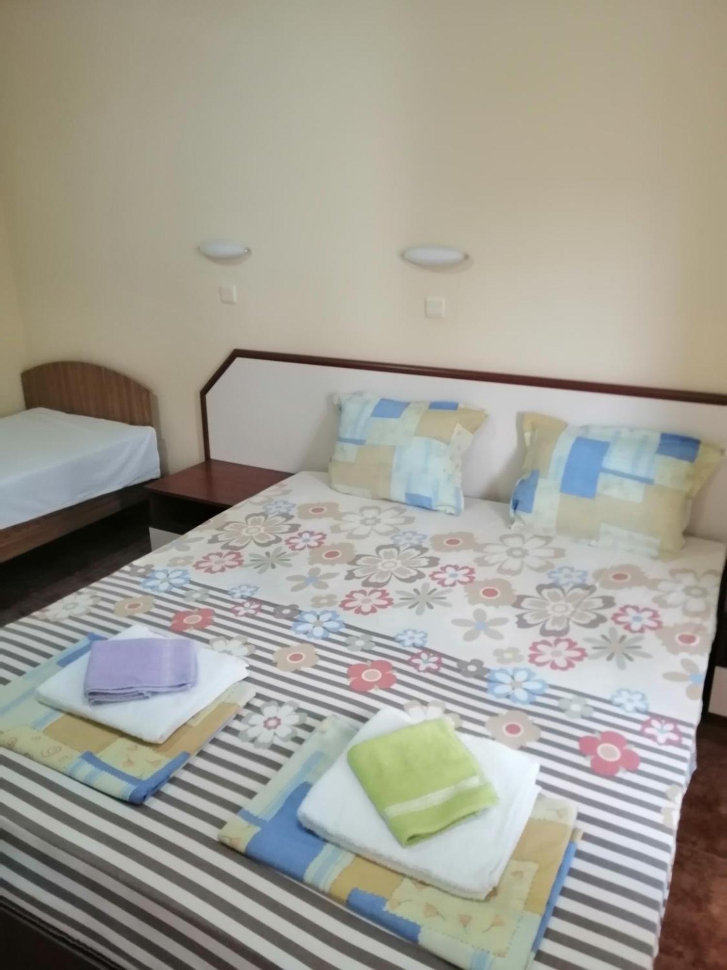Femili Hotel Diveda Sveti Vlas Pokoj fotografie
